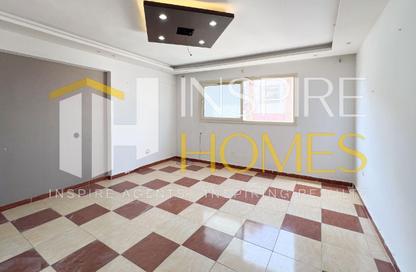 Apartment - 2 Bedrooms - 1 Bathroom for sale in Miami - Hay Awal El Montazah - Alexandria Apartment - 2 Bedrooms - 1 Bathroom for sale in Miami - Hay Awal El Montazah - Alexandria