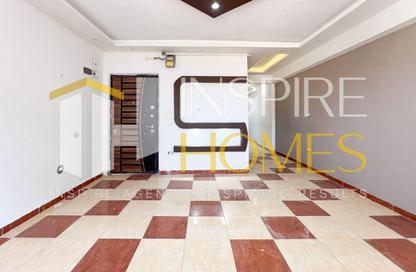 Apartment - 2 Bedrooms - 1 Bathroom for sale in Miami - Hay Awal El Montazah - Alexandria Apartment - 2 Bedrooms - 1 Bathroom for sale in Miami - Hay Awal El Montazah - Alexandria