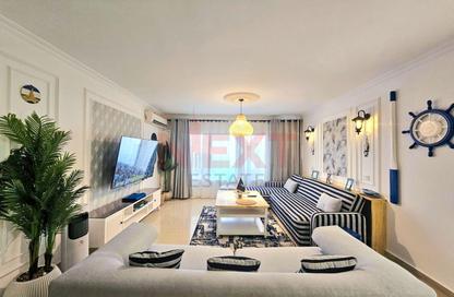 Apartment - 2 - 1 for sale in Al Geish Road - Glim - Hay Sharq - Alexandria