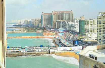 Apartment - 2 - 1 for sale in Al Geish Road - Glim - Hay Sharq - Alexandria