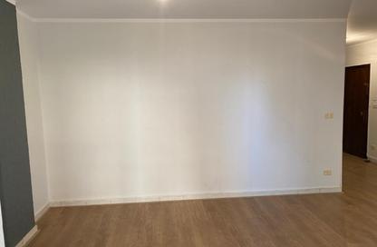Apartment - 2 Bedrooms - 1 Bathroom for rent in El Rehab Extension - Al Rehab - New Cairo City - Cairo