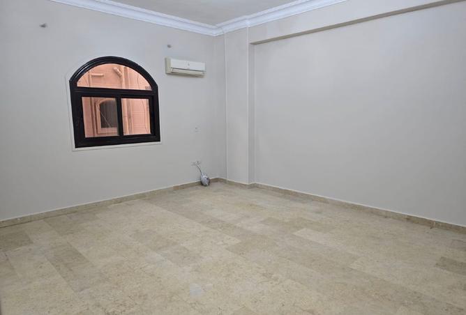 99802155 - Property Image 2