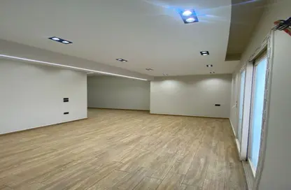 شقة - 3 غرف نوم - 2 حمامات للايجار في شارع 70 - الحي الثاني - التجمع الخامس - مدينة القاهرة الجديدة - القاهرة