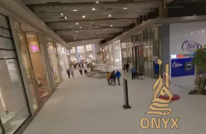 Retail - Studio - 3 Bathrooms for rent in Bank Center Street - South Teseen St. - The 5th Settlement - New Cairo City - Cairo