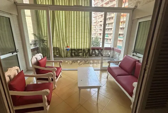 102901047 - Property Image 3