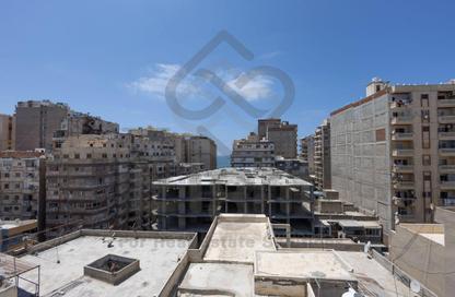Apartment - 3 Bedrooms - 1 Bathroom for sale in Gamal Abdel Nasser Road - El Asafra Bahary - Asafra - Hay Than El Montazah - Alexandria
