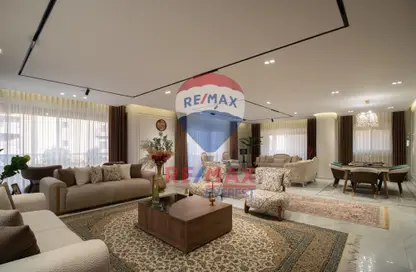 شقة - 3 غرف نوم - 3 حمامات للبيع في غرب سوميد - مدينة 6 أكتوبر - الجيزة