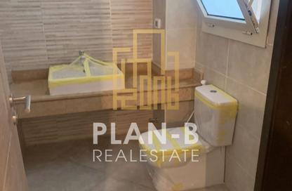 Apartment - 3 Bedrooms - 3 Bathrooms for sale in New Giza - Cairo Alexandria Desert Road - 6 October City - Giza