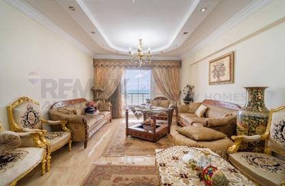 Apartment - 3 Bedrooms - 2 Bathrooms for sale in Camp Chezar - Hay Wasat - Alexandria