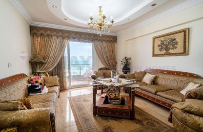 Apartment - 3 Bedrooms - 2 Bathrooms for sale in Camp Chezar - Hay Wasat - Alexandria