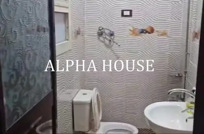 شقة - 2 غرف نوم - 2 حمامات للبيع في شارع سلمان الفارسي - محلية 12 - الحي الاول - مدينة العبور - القليوبية