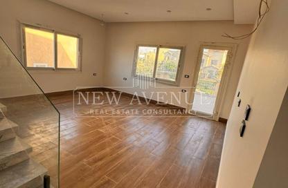 Villa - 6 Bedrooms - 5 Bathrooms for sale in Mivida - 5th Settlement Compounds - The 5th Settlement - New Cairo City - Cairo