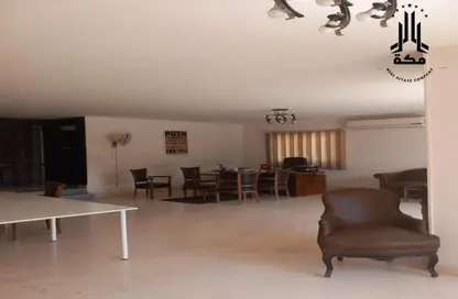 Office Space - 6 Bedrooms - 3 Bathrooms for rent in Hassan Ma'moon St. - 6th Zone - Nasr City - Cairo