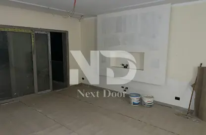 شقة - 2 غرف نوم - 2 حمامات للبيع في جاليريا  مون فالى - المستثمرين الجنوبية - مدينة القاهرة الجديدة - القاهرة