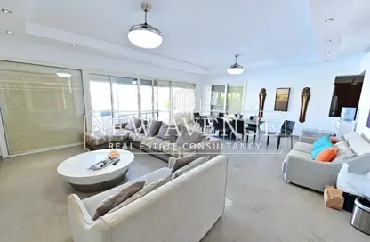 فيلا - 5 غرف نوم - 7 حمامات للبيع في هاسييندا باي - سيدي عبد الرحمن - الساحل الشمالي