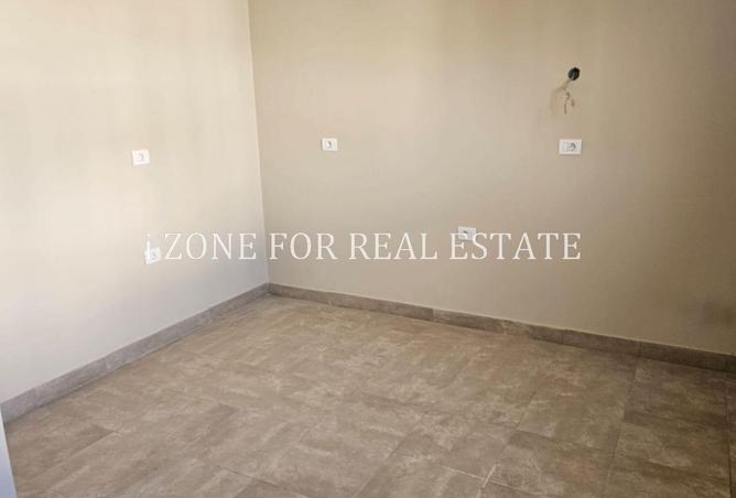 8611088 - Property Image 3