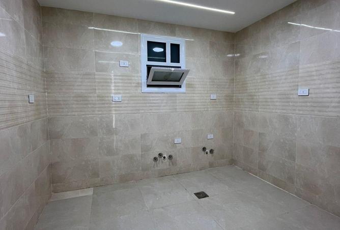 8703638 - Property Image 3