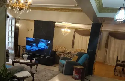 Apartment - 3 Bedrooms - 2 Bathrooms for sale in Moez Al Dawla St. - 6th Zone - Nasr City - Cairo