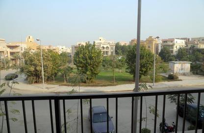 Apartment - 5 Bedrooms - 3 Bathrooms for sale in Area B - Ganoob El Acadimia - New Cairo City - Cairo