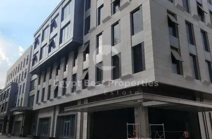 Office Space - 5 Bedrooms - 2 Bathrooms for sale in Swan Lake Residence - 5th Settlement Compounds - The 5th Settlement - New Cairo City - Cairo