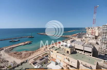 شقة - 4 غرف نوم - 3 حمامات للبيع في طريق الجيش - لوران - حي شرق - الاسكندرية