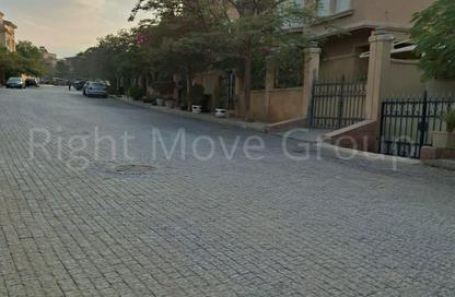 Townhouse - 3 - 4 for sale in Meadows Park - Sheikh Zayed Compounds - Sheikh Zayed City - Giza