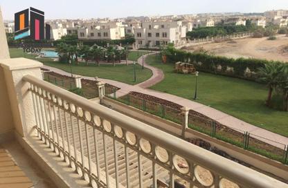 Apartment - 2 Bedrooms - 3 Bathrooms for sale in Hadayek Al Mohandessin - 4th District - Sheikh Zayed City - Giza