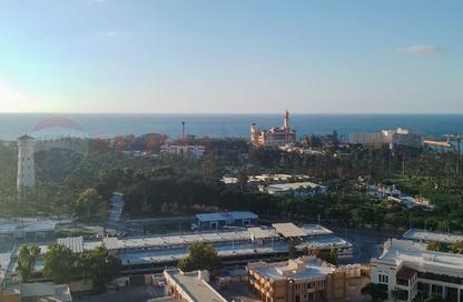 Apartment - 2 Bedrooms - 2 Bathrooms for sale in El Montazah - Hay Than El Montazah - Alexandria