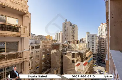 شقة - 3 غرف نوم - 2 حمامات للبيع في سان ستيفانو - حي شرق - الاسكندرية