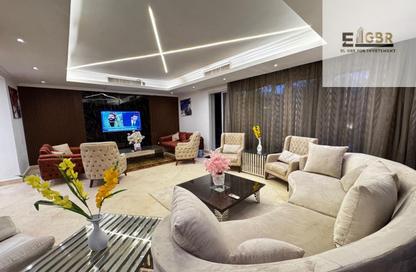 Villa - 4 Bedrooms - 5 Bathrooms for rent in Beverly Hills - Sheikh Zayed Compounds - Sheikh Zayed City - Giza