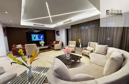 فيلا - 4 غرف نوم - 5 حمامات للايجار في بيفرلي هيلز - كمبوندات الشيخ زايد - الشيخ زايد - الجيزة