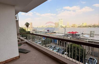 Apartment - 3 Bedrooms - 3 Bathrooms for sale in Nile St. - Dokki - Giza Apartment - 3 Bedrooms - 3 Bathrooms for sale in Nile St. - Dokki - Giza