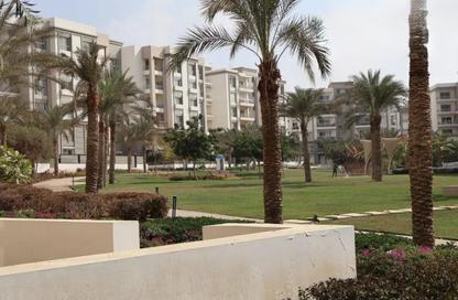 Apartment - 2 Bedrooms - 2 Bathrooms for sale in Garden Residence - Hyde Park - New Cairo City - Cairo