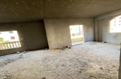Apartment - 3 Bedrooms - 3 Bathrooms for sale in South Lotus - El Lotus - New Cairo City - Cairo