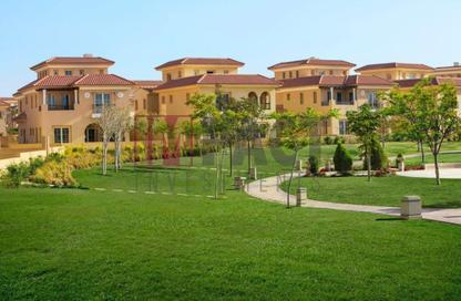 Apartment - 2 Bedrooms - 2 Bathrooms for sale in Garden Residence - Hyde Park - New Cairo City - Cairo
