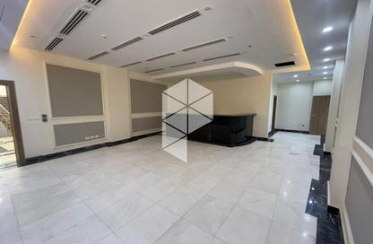 Office Space - 7+ Bedrooms - 2 Bathrooms for rent in Central New Cairo - North Teseen St. - The 5th Settlement - New Cairo City - Cairo
