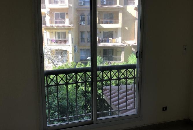 70108398 - Property Image 3