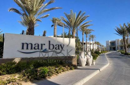 Chalet - 3 Bedrooms - 3 Bathrooms for sale in Mar Bay - Ras Al Hekma - North Coast