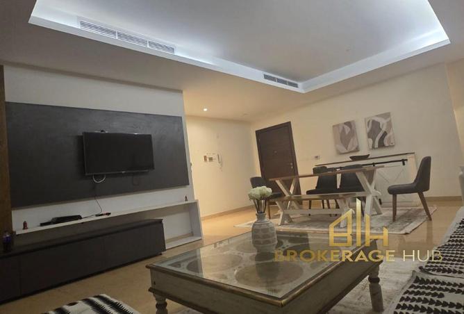 98831143 - Property Image 3