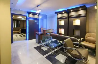 مساحات مكتبية - غرفة نوم - 1 حمام للايجار في شارع محمد فوزي معاذ - سموحة - حي شرق - الاسكندرية