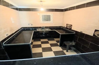 Apartment - 4 Bedrooms - 2 Bathrooms for sale in Doctor Al Sabongy St. - Saba Basha - Hay Sharq - Alexandria