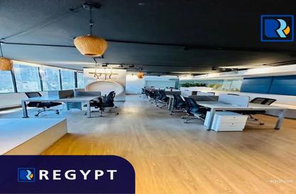طابق كامل - استوديو - 4 حمامات للايجار في شارع كورنيش النيل - المعادي - حي المعادي - القاهرة