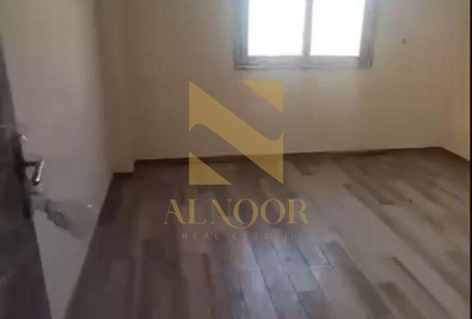 57484695 - Property Image 3