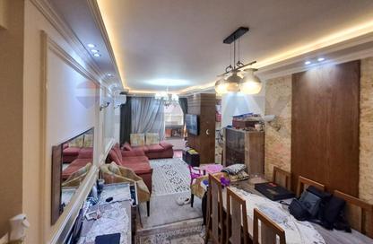 Apartment - 3 Bedrooms - 2 Bathrooms for sale in Mustafa Kamel - Hay Sharq - Alexandria