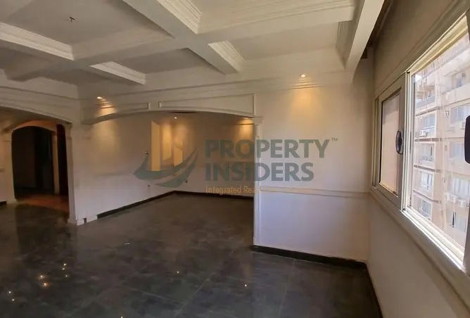 114621648 - Property Image 3