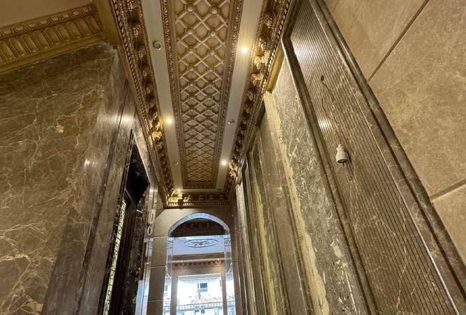 104044300 - Property Image 2