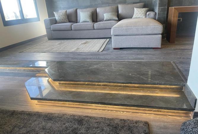 98007054 - Property Image 2