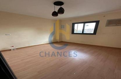 Apartment - 2 Bedrooms - 1 Bathroom for sale in Street 312 - New Maadi - Hay El Maadi - Cairo