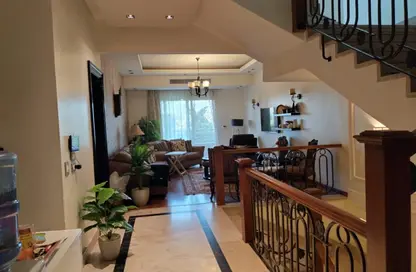 فيلا - 4 غرف نوم - 5 حمامات للبيع في جييرا - الحي الثالث عشر - الشيخ زايد - الجيزة