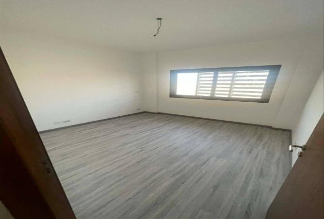 70370066 - صورة العقار 3